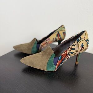Lori Goldstein Velvet Tapestry Suede Heels Boho Pumps Size 7 / 37 NWOT